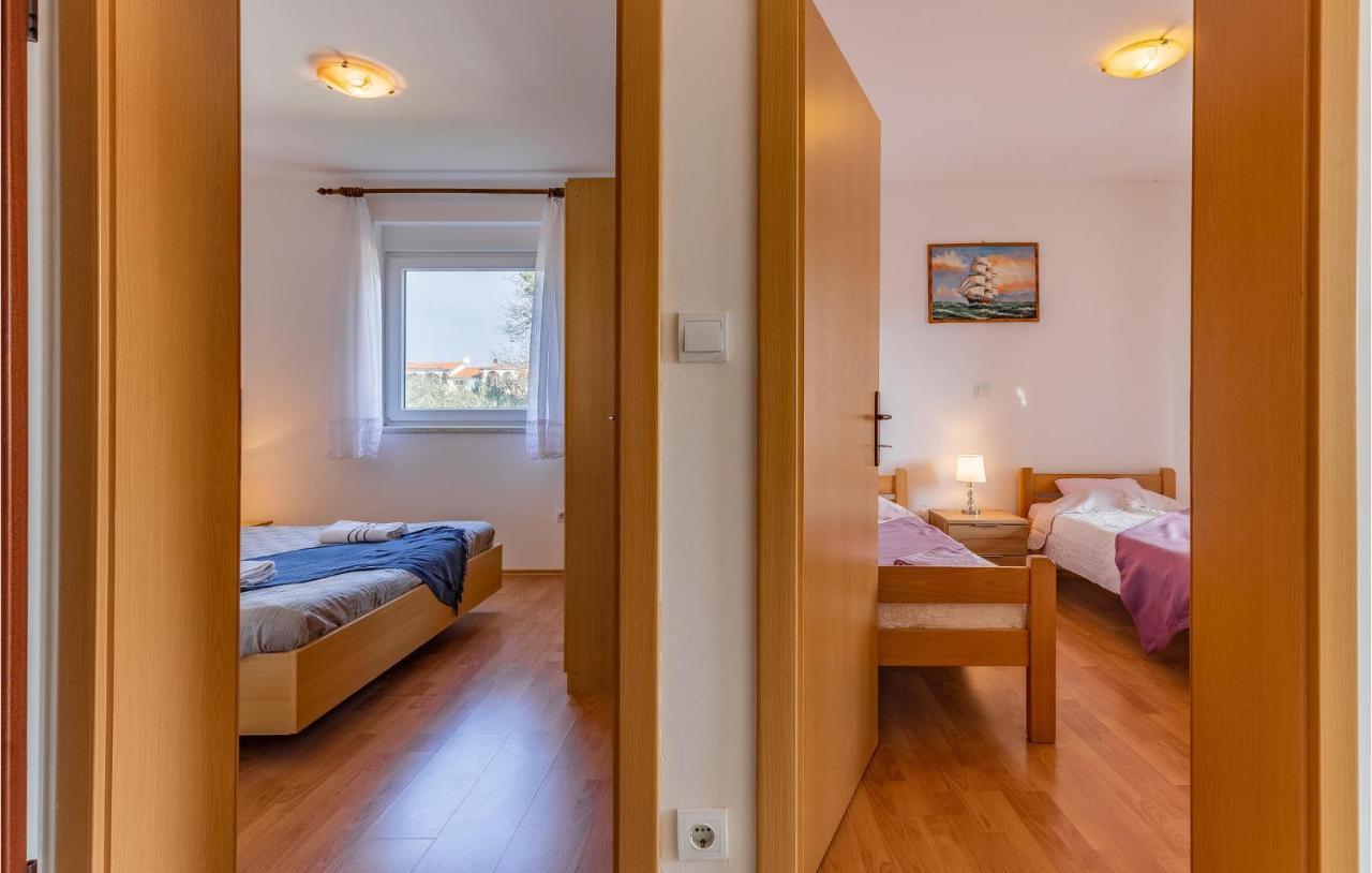 Lovely Apartment In Medulin With Kitchen ภายนอก รูปภาพ
